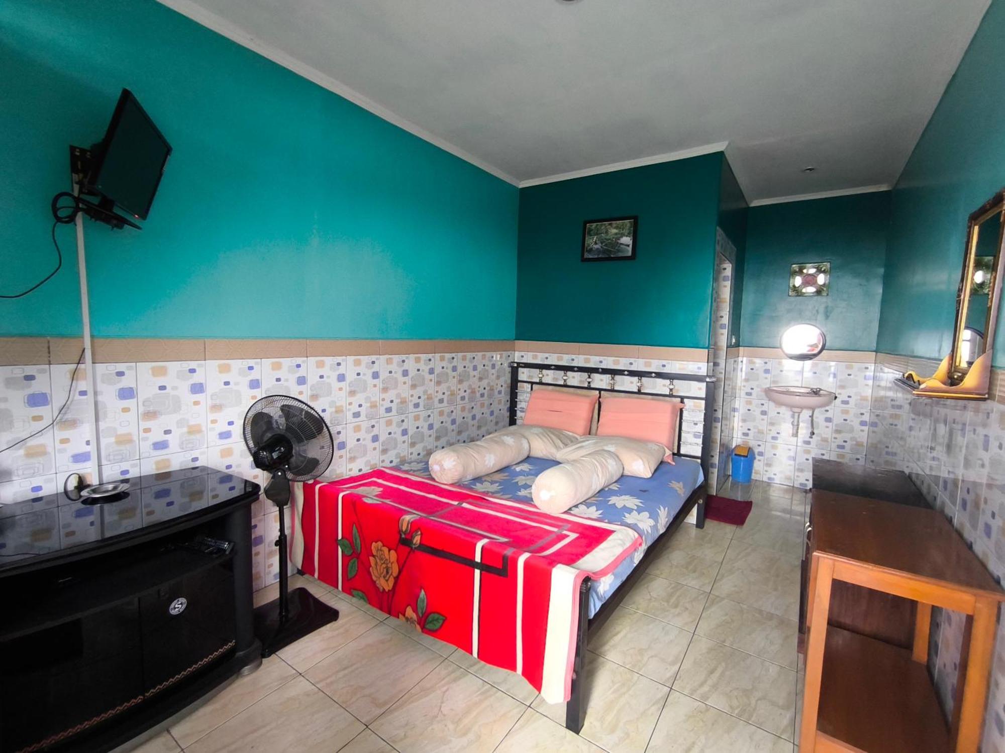 Villa Raung Indah Tretes بريغين الغرفة الصورة